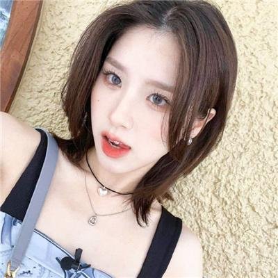 黑暗中的两个人